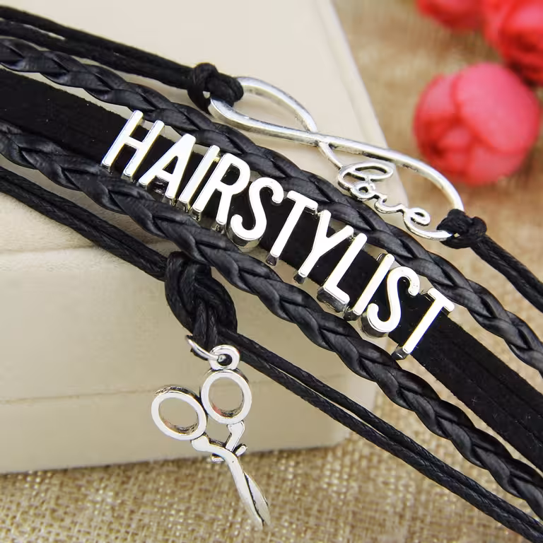 Must nahast hairstylisti käevõru – professionaalsed aksessuaarid juuksuri- ja barberiäris