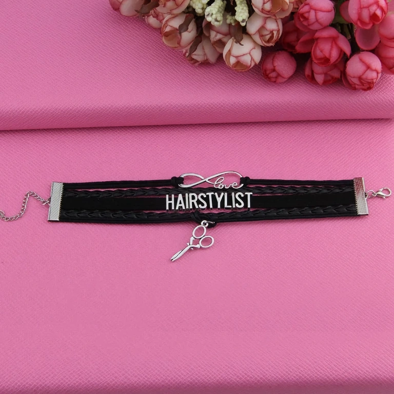 Nahast käevõru linnalikule või professionaalsele barbershop outfitile