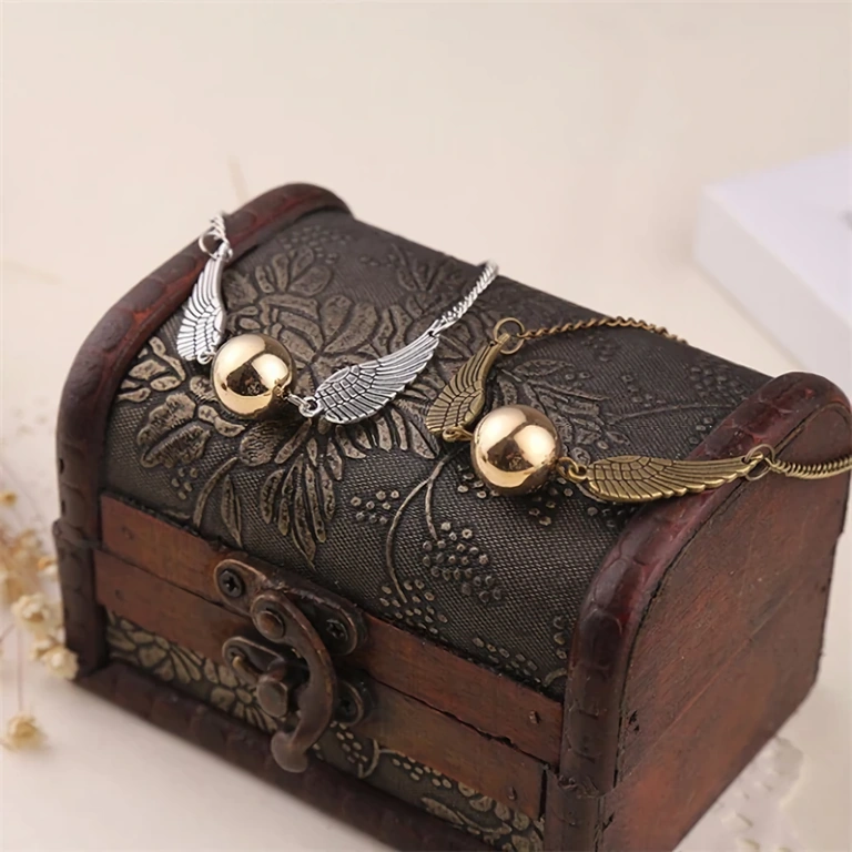 Harry Potteri kingituskäevõru Ideaalne kingitus – käevõru Harry Potteri maailma sümbolitega