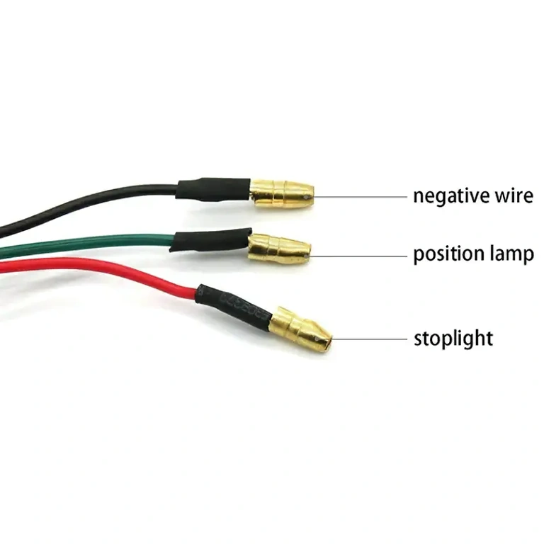 Täielik tagatuli MX ja enduro mootorratastele LED-idega