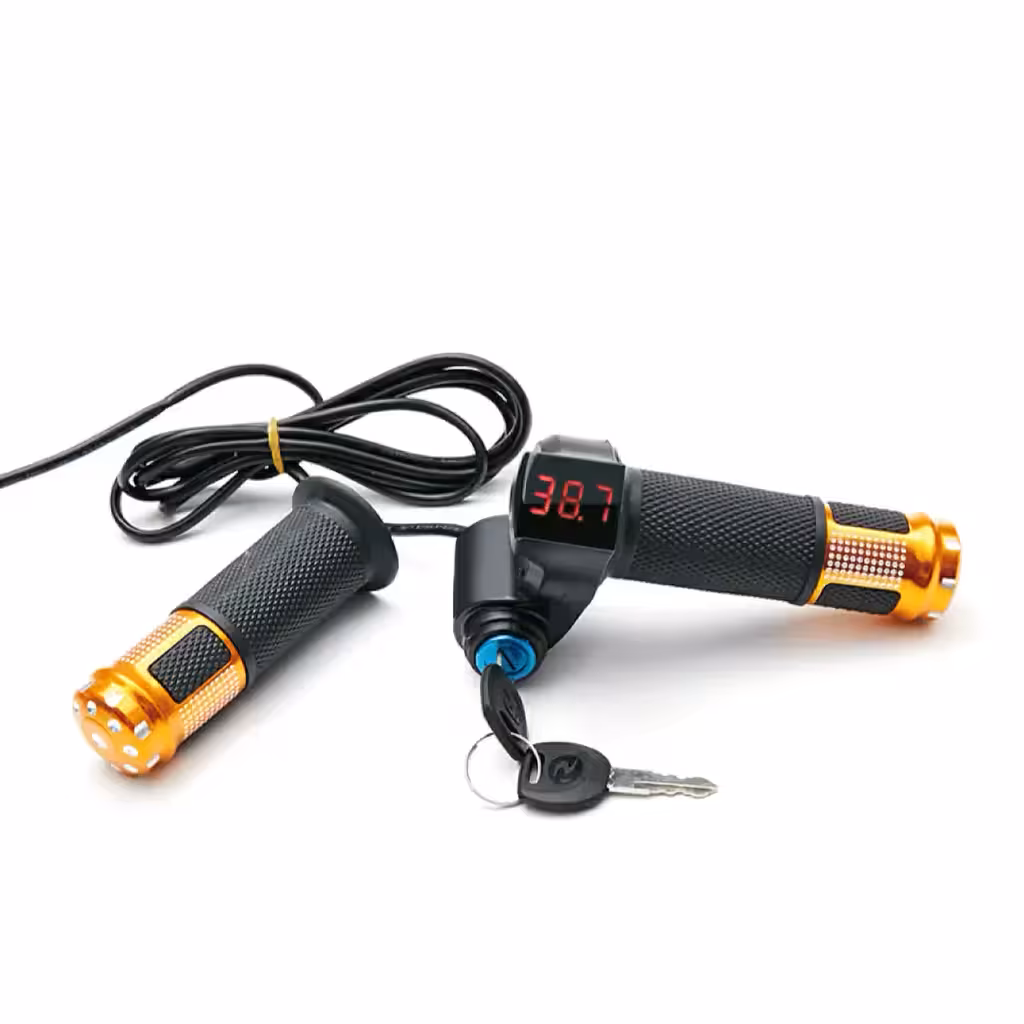 Pöördkäepide võtmega ja kontaktiga – jalgratastele ja elektrimootorratastele, voltmeetri ja akuindikaatoriga 12V–72V