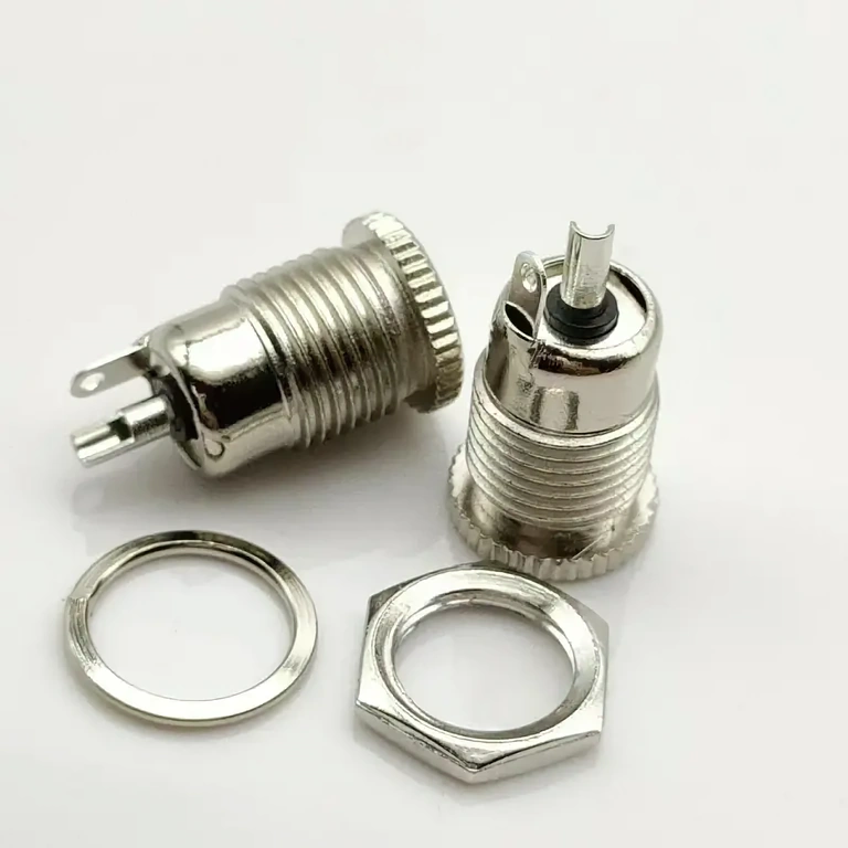 72W reguleeritav DC-väljundiga muundur Tugev laadija DIY ja koduelektroonika rakendusteks