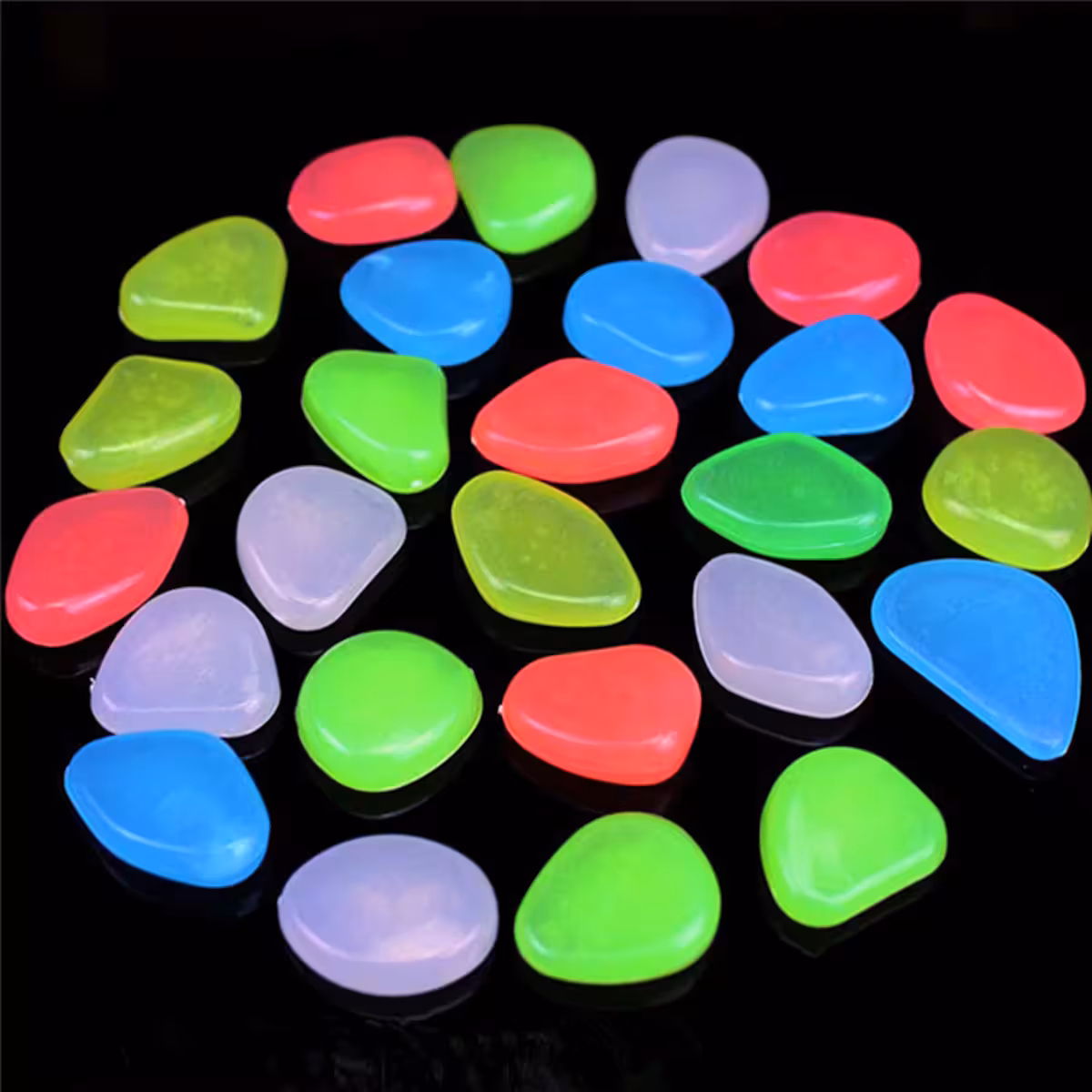 Fosforesseerivad dekoratiivkivid siseruumides või välitingimustes