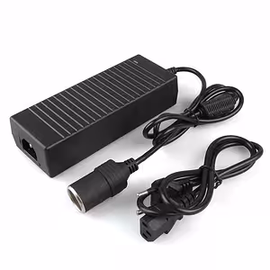 Pistikadapter 220V/230V → 12V 10A 120W – auto toiteplokk