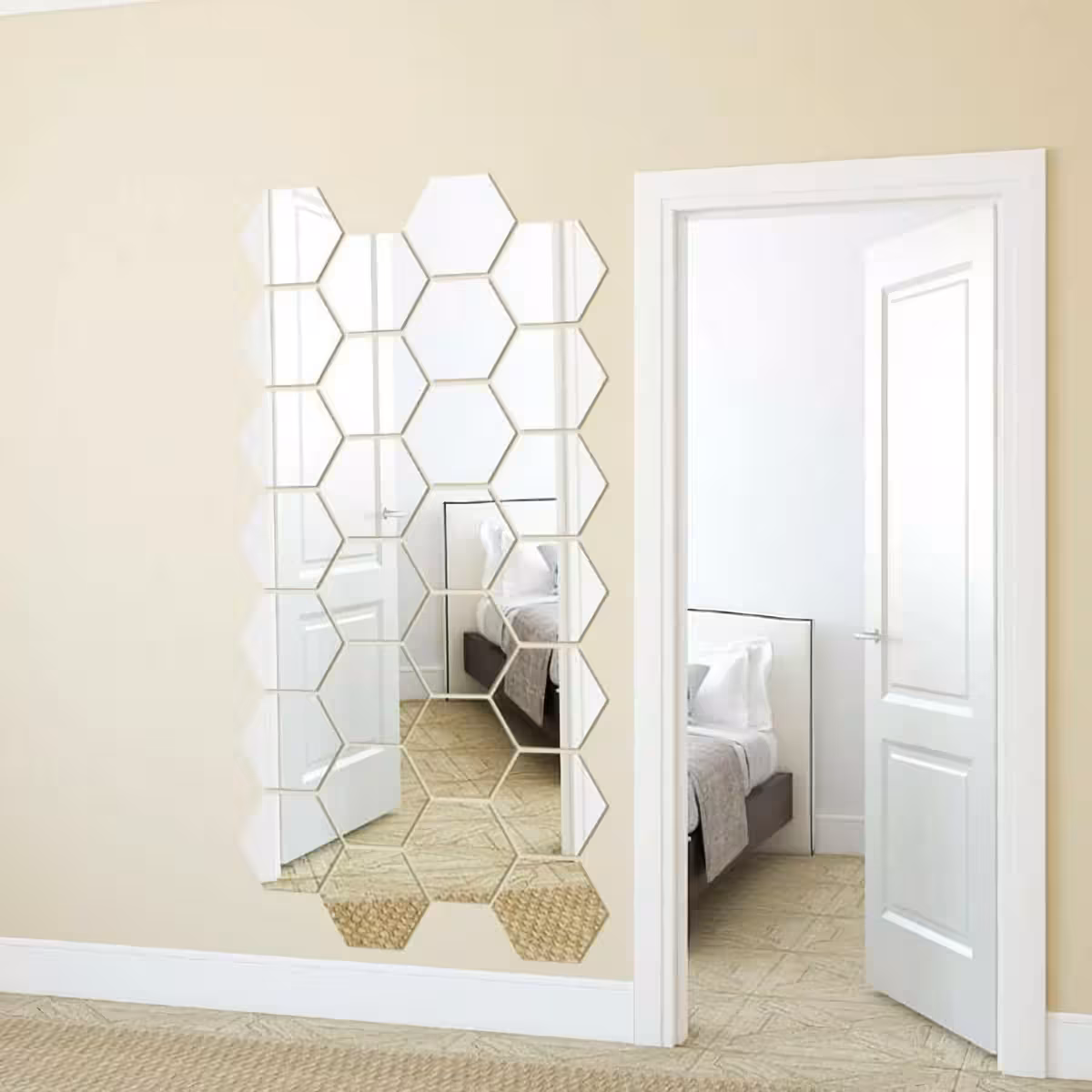 Akrüülkuusnurksete peeglite komplekt tänapäevaseks sisekujunduseks