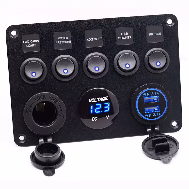 5-nupuline auto lülitipaneel ON/OFF koos voltmeetri, pistikupesa ja USB laadijaga – 12V/24V, IP65 kaitse
