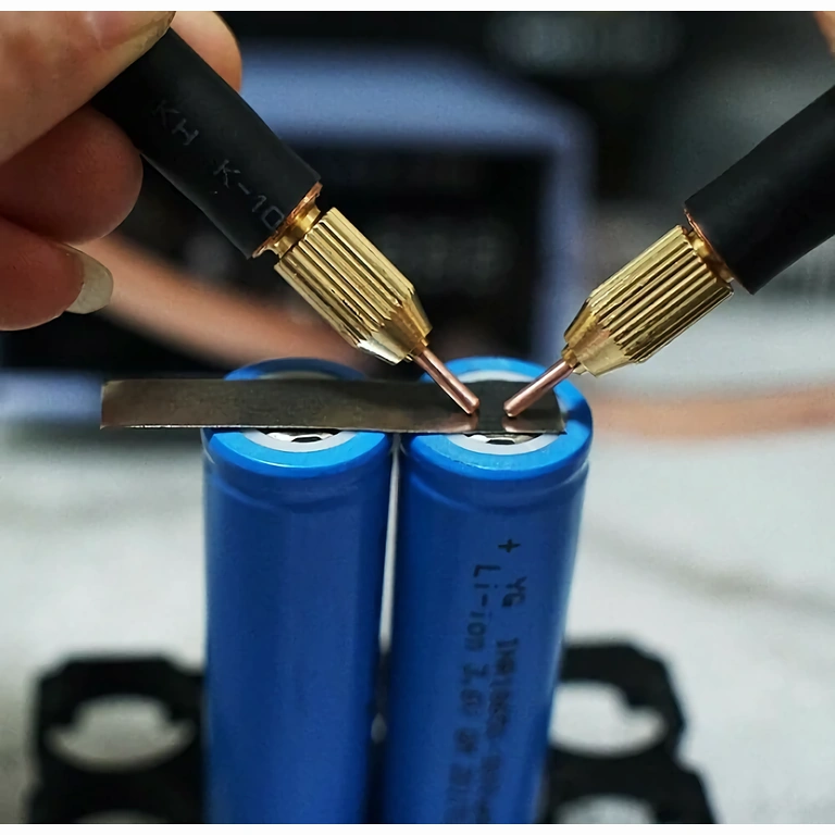 18650 Li-ion akude jooteseade aku komplektiga 800A punktkeevitusseade Li-Ion ja Ni-CD akude jaoks