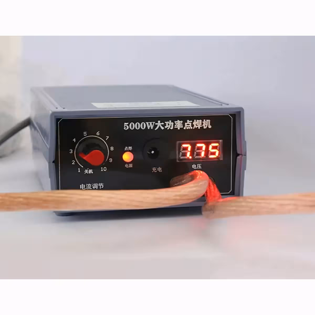 DIY-projektide punktkeevitusseade 18650 elementidega