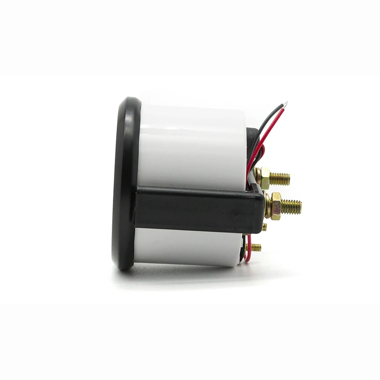 Kütusetaseme mõõtja traktori paagile