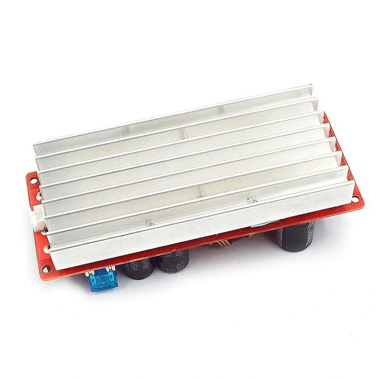 DC-muundur rasketele koormustele Tugev DC-DC muundur kõrge võimsusega koormuste jaoks