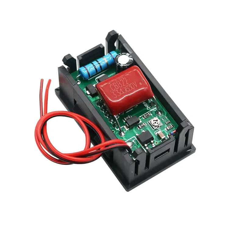 Tagapoolne vaade digitaalvoltmeetri elektroonikale