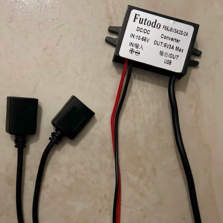 Muundur toidab valvekaamerat 48V allikast