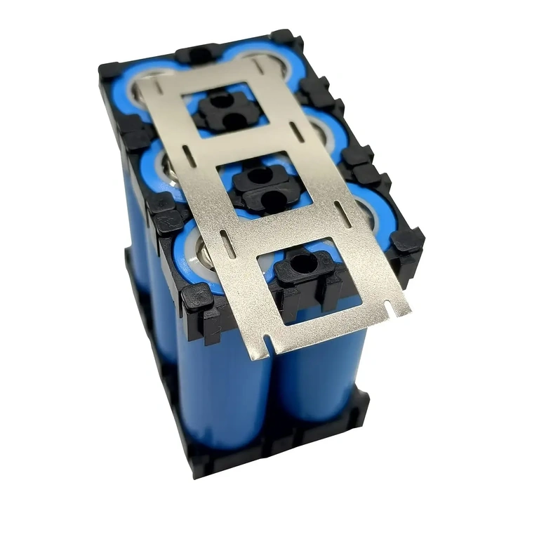 Nikellint paigaldatud 18650 elementidele