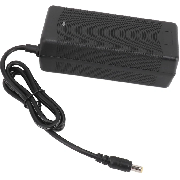 Elektrisõidukite laadija 48V–54.6V 2A laadija elektritõukerattad, jalgrattad ja skuutrid, kaitse ja LED-indikaatoriga