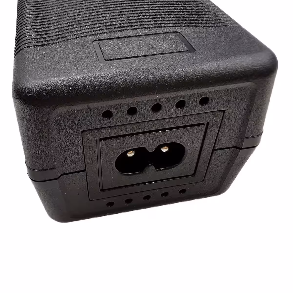 60V–67.2V 2A laadija XLR (3 pin) pistikuga skuutritele ja jalgratastele