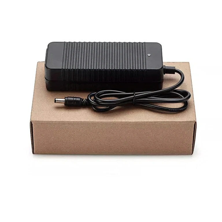 Originaalpakend 24V Li-Ion 2A laadijale tõukeratastele ja jalgratastele