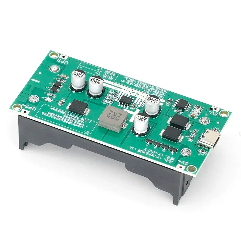 Mini UPS moodul ühendatud 2x 18650 akuga, valmis katkestusteta toiteks