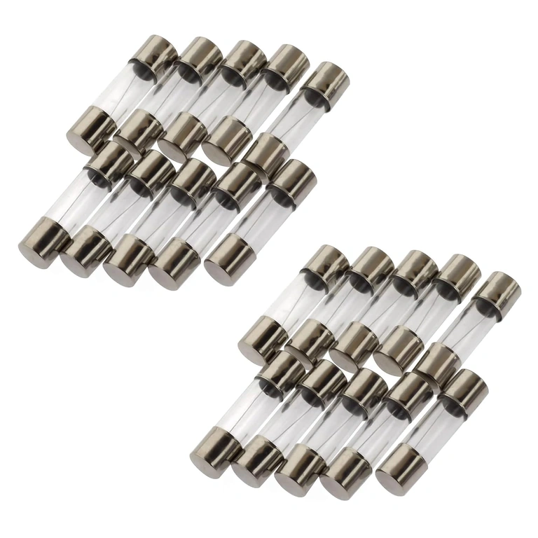 10A 5x20 mm klaasfuse paigaldatud seadmesse